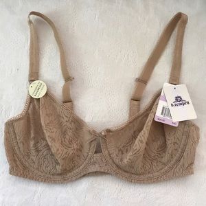 Nude lace b.tempt’d by Wacoal bra
